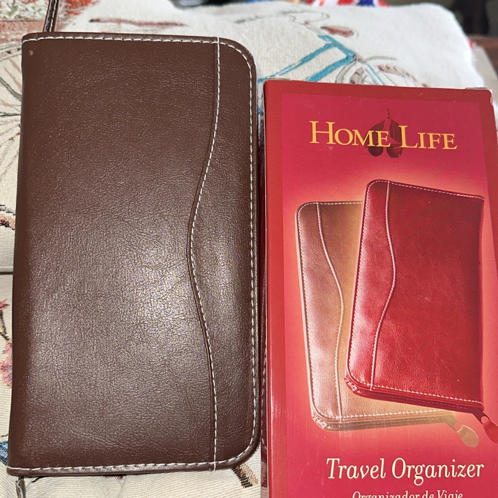 NEW Home Life Travel Organizer for Passports, Tickets, Credit Cards, etc.  Brown